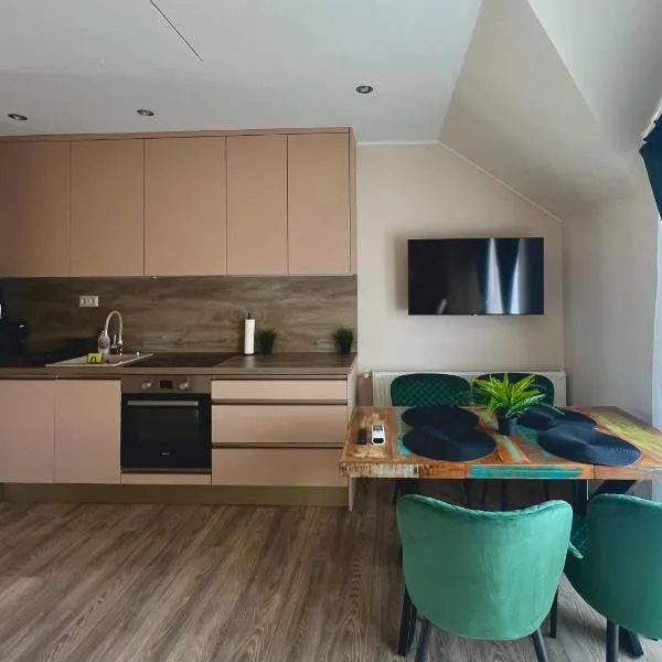 Mirina Apartmanok, hotel en Vonyarcvashegy