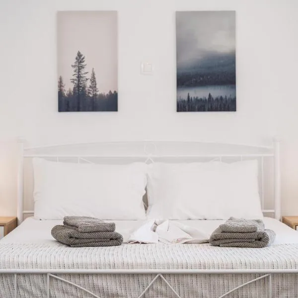 Ether Seaside Apartment 2, hotell sihtkohas Pythagoreio