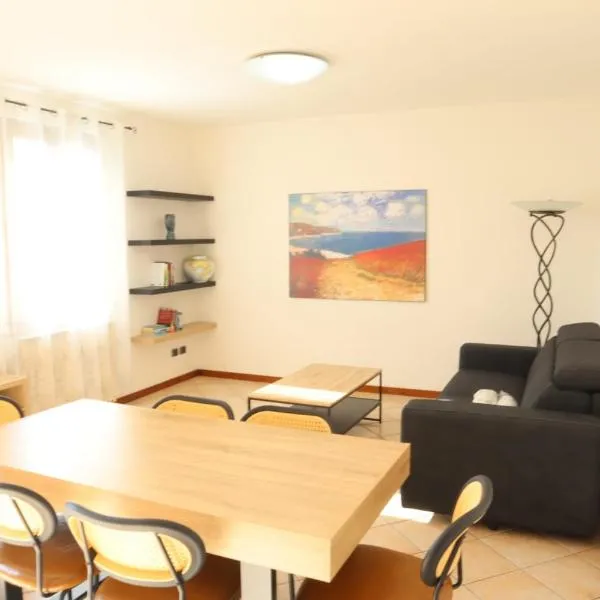 La Casa del Vicolo โรงแรมในตอสโกลาโน มาแดร์โน