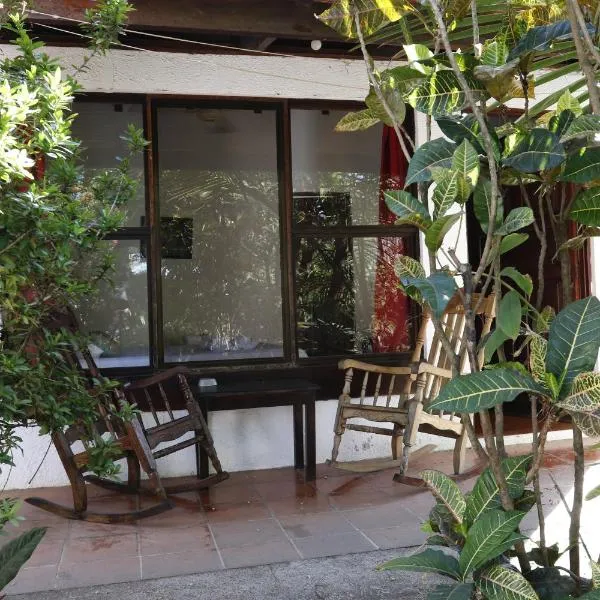 Hotel Hibiscus, hotel v destinaci Playa Junquillal