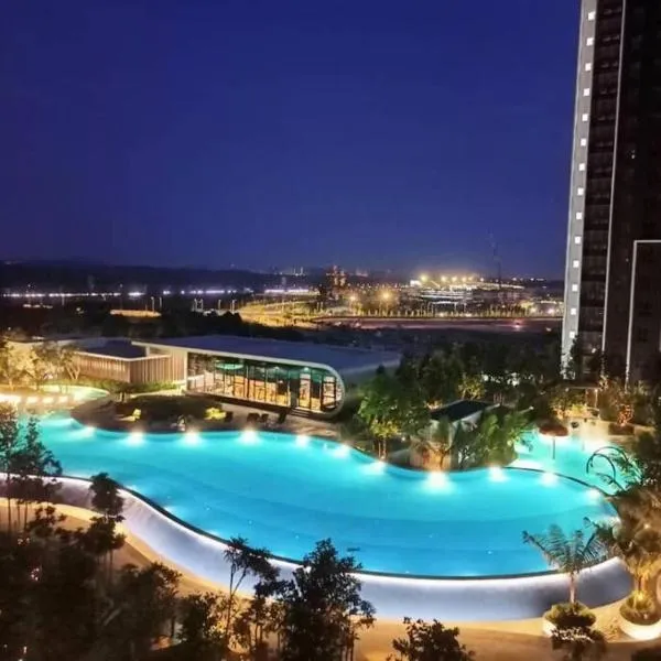 Jazmin Mayabay Residence Splashmania Gamuda Cove, hotel in Bandar Gamuda Cove