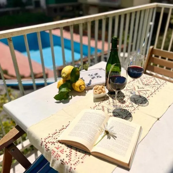 home & pool 2 – hotel w Sorrento