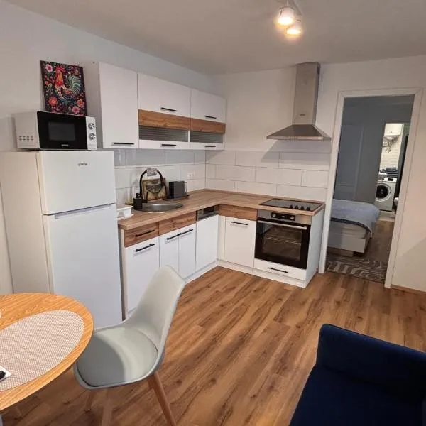 KukoriQ 1 Apartman – hotel w mieście Siklós