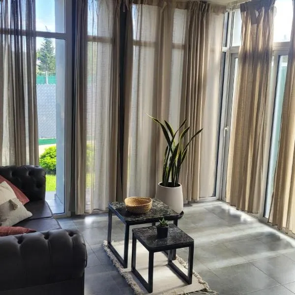 Sierra Duplex, hotel in Juana Koslay 