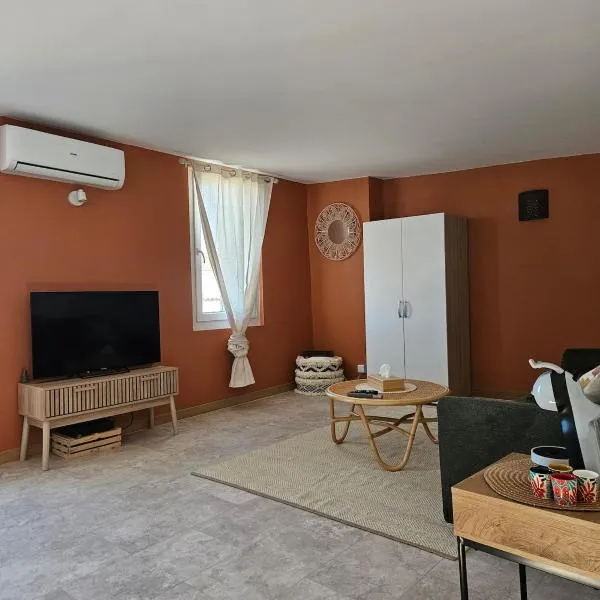 Studio cosy au cœur de l'île, hotel in Martigues