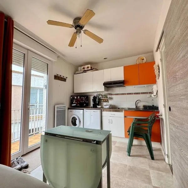 T2 Cosy dans le Centre Parking, hotel in Saint-Vincent-sur-Jard