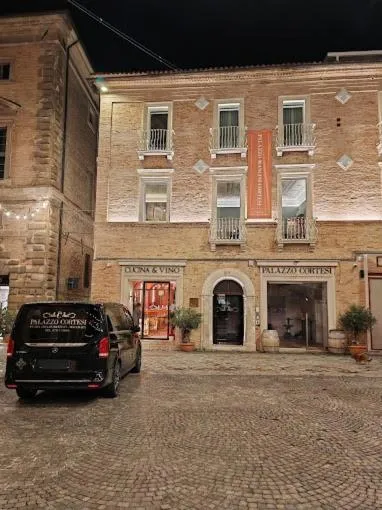 Palazzo Cortesi, hotel v destinaci Macerata