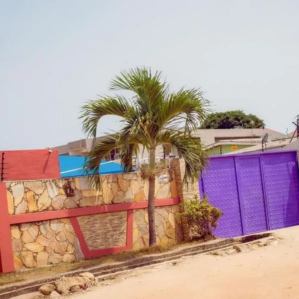 Krysel Guest House, hotel v destinaci Accra