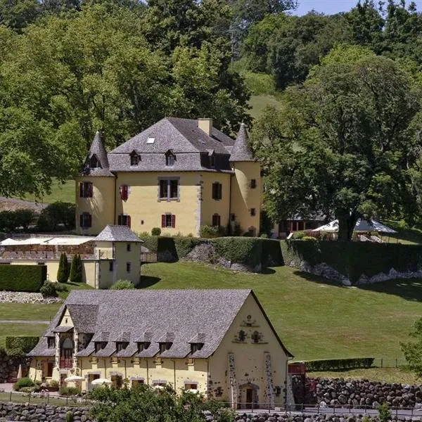 Château de Salles, hotel in Teissières-lès-Bouliès