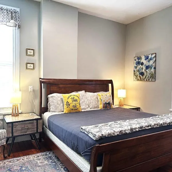 G4 KING BED central location museums FREE PARKING, hotel v destinaci Richmond