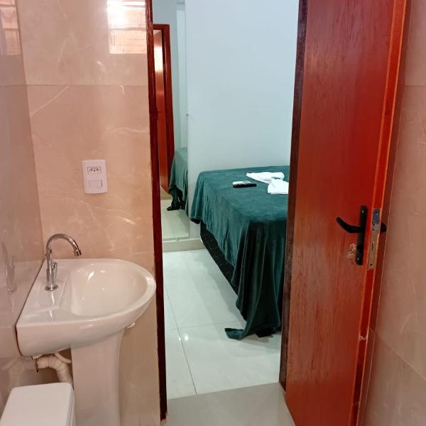 Quarto suíte 8, cama casal1, cama solteiro 1 - Foto 3