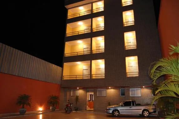 Minas Hotel Unidade Rodovia，馬里亞納的飯店