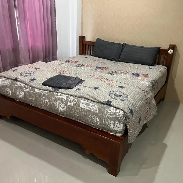 บ้านสวนรัญจวนสาขาสุราษฎร์ธานี, hotel v destinaci Ban Huai Chiat
