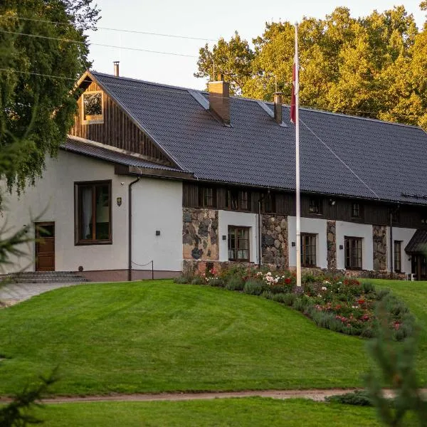 Lielkalnu Muiža, hotel in Blome