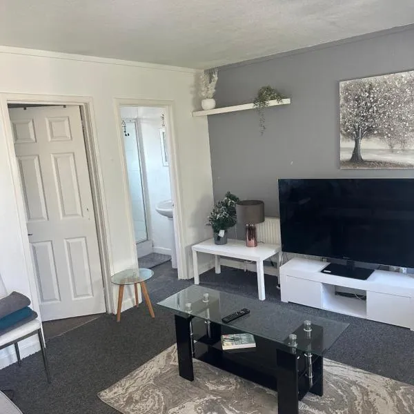 Cosy 1 Bedroom Bungalow Between Basildon & Wickford, hotel in Nevendon
