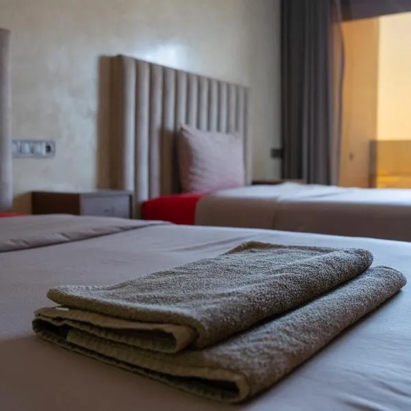 Tayyurt Surf Camp Tamraght Aourir, hotel v destinaci Imi Mikki