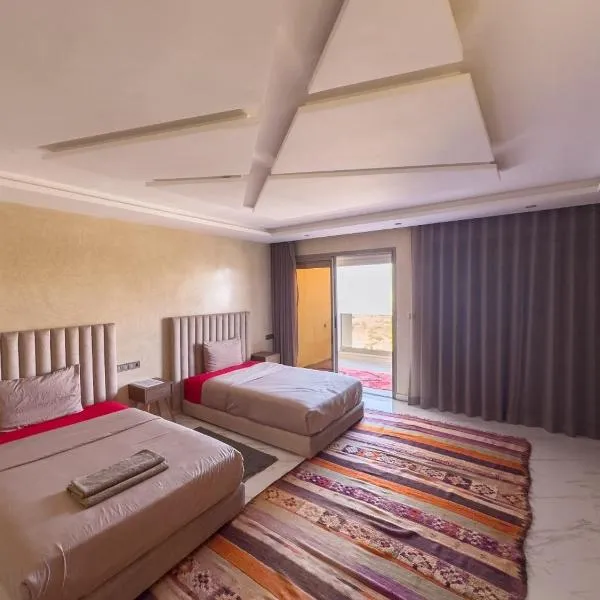 villa with views, hotel in Agadir