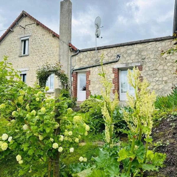 Gîte la Maison de Fram, hotel i Coucy-le-Château-Auffrique