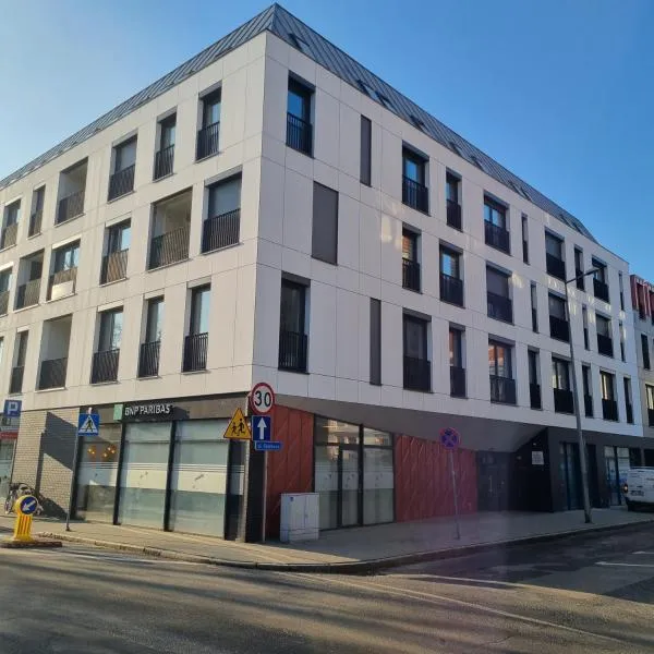 Apartament Skarbowa Sun, hotel in Leszno