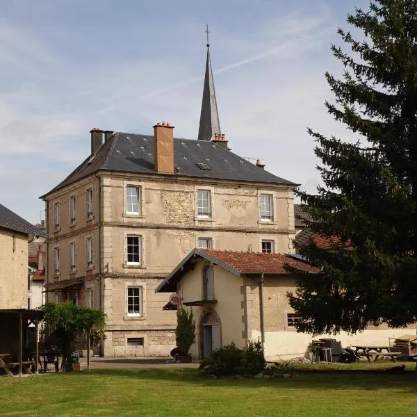 La Distillerie 1881, hotel em Aillevillers-et-Lyaumont