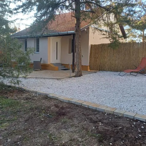 Akácos Vendégház Tőserdő: Lakitelek şehrinde bir otel