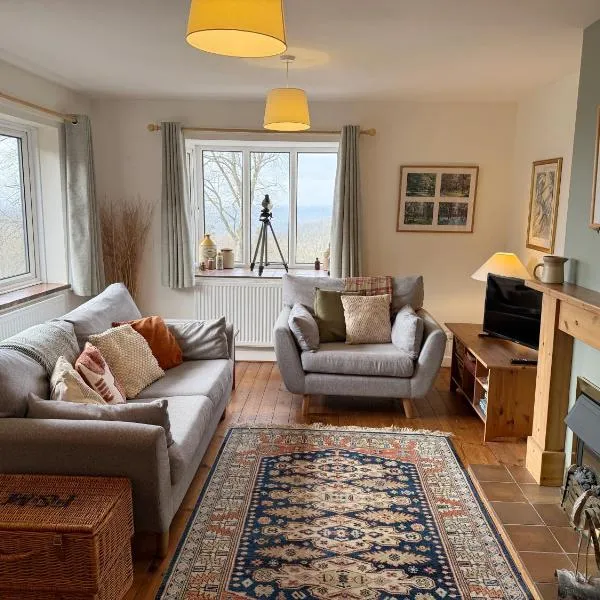 Yew Tree Cottage - walks from the door, хотел в Colwall