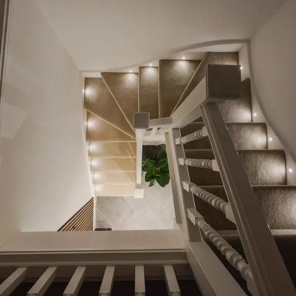 The Spire! Historic Features Rare 1800s Church, hotel en Waterloo