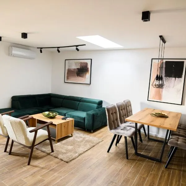 Premium L&L Apartments Modern Designer Stay with Spa Vibe, hotel v destinaci Niš