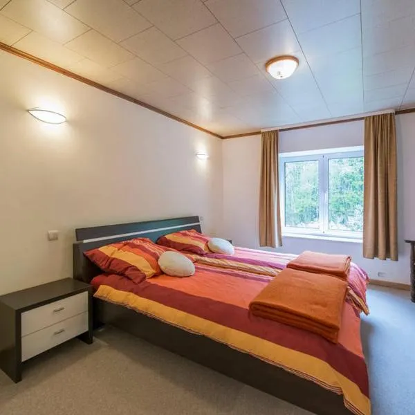 Tweekamer Apartement, hotel v destinaci Dilsen-Stokkem