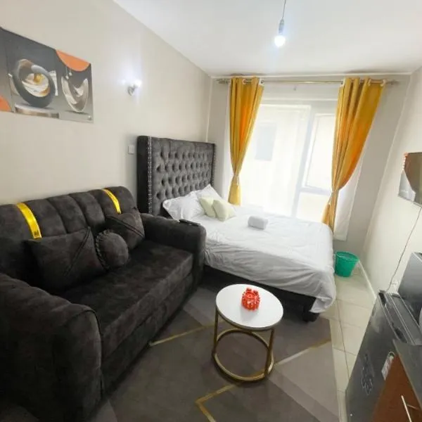 Feel home -studio with swimming pool, hotel in Kiambu
