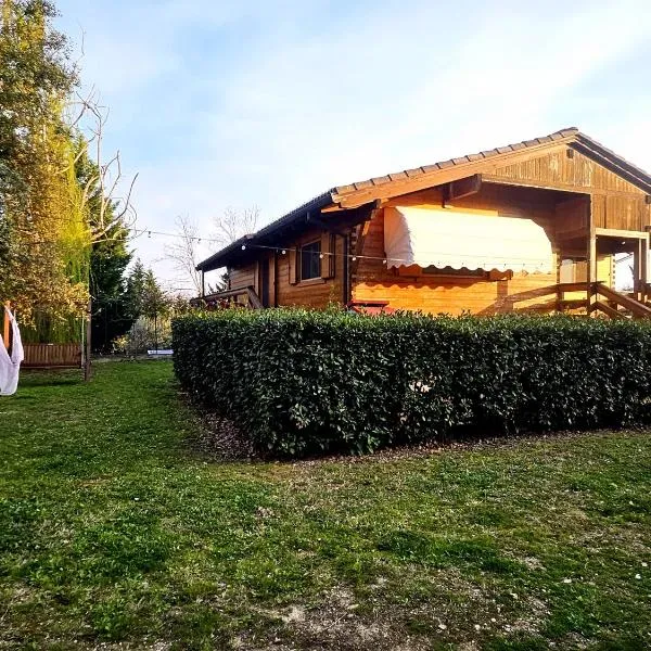 Chalet Collalto con Piscina, hotel in Cerratina