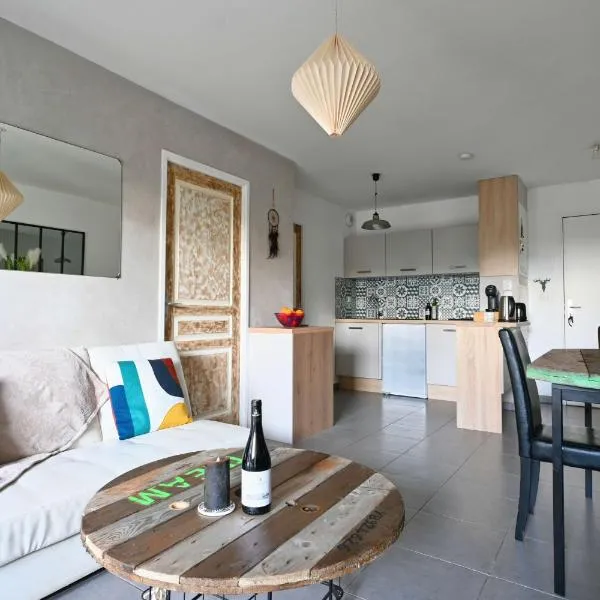 Appt T2 en rez-de-jardin, au calme, à 2mn tram !, hotel v destinácii Castelnau-le-Lez