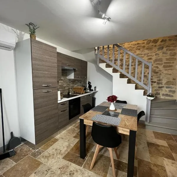 Maison de village rénovée, hotel v destinácii Lédignan