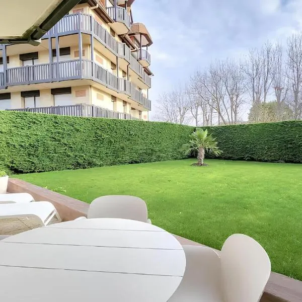 La Suite Jardin Premium - 2 personnes - Plage Deauville, hotel in Deauville