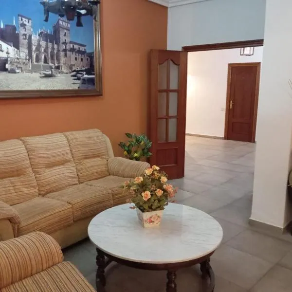 HOSTAl LUJUAN, hotel Guadalupéban