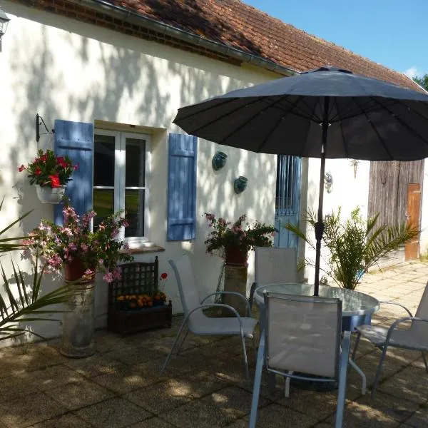 Old French Country Cottage for 2 nature lovers paradise, hotel v destinaci Châteaumeillant
