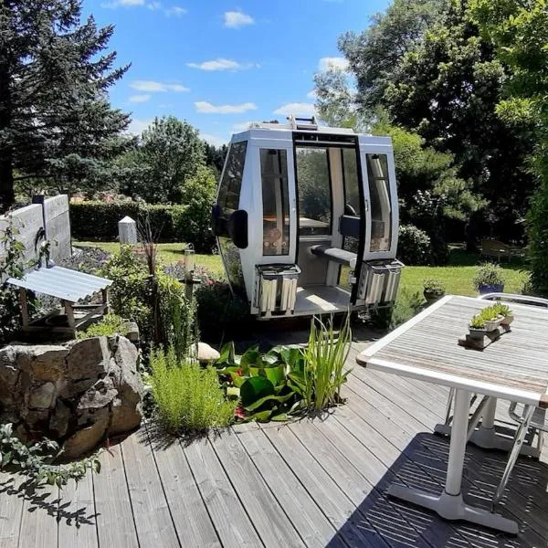 LA STATION 710 Gîte insolite entre Sioule et Sancy, מלון בLes Ancizes-Comps