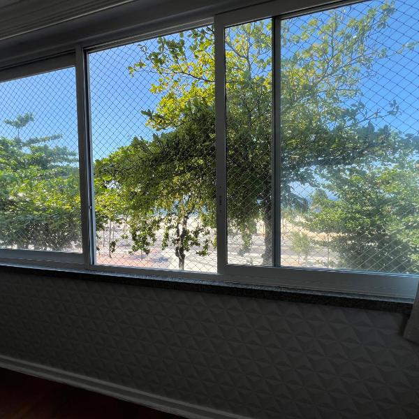 Apartamento de frente para o mar no Leme