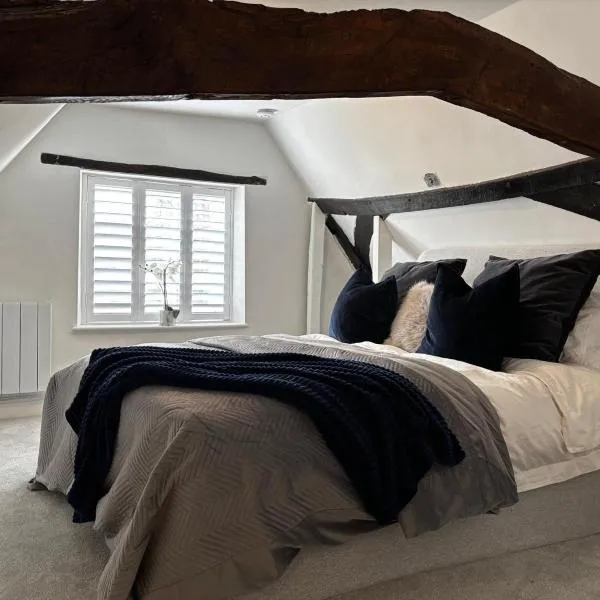 Cromwell Cottage - Dog Friendly, hotel in Fakenham