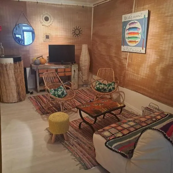 Pretty little fisherman's house, hotel en Sète