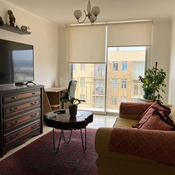 Departamento frente aeropuerto，位于拉塞雷纳的酒店