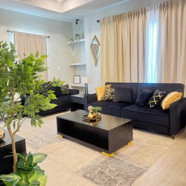 Luxe of Haven - 2bed with office and free parking, hotel v destinaci Mission