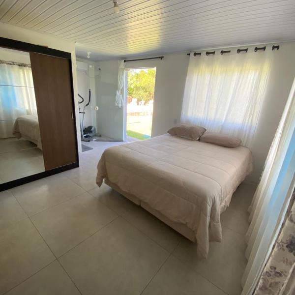 Casa com piscina sozinha no pátio para 7 pessoas 3 quartos - Foto 2