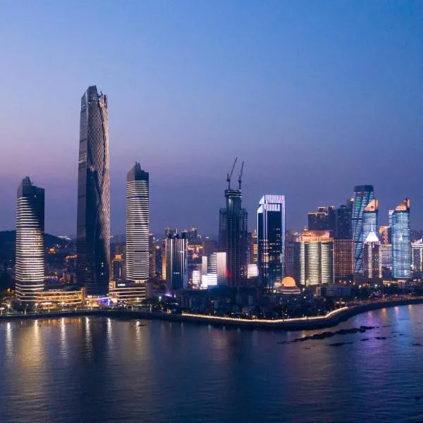 青岛海天大酒店 山海相拥典雅奢华, hotel a Qingdao