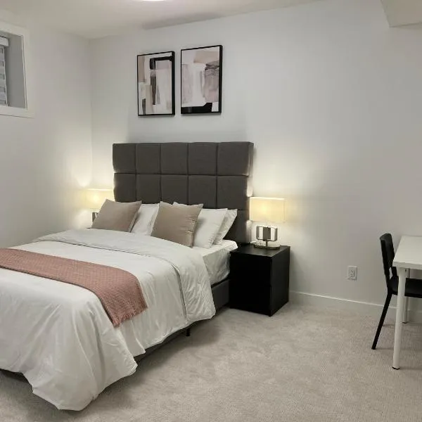 Cozy home away from home, hotel v destinaci Calgary