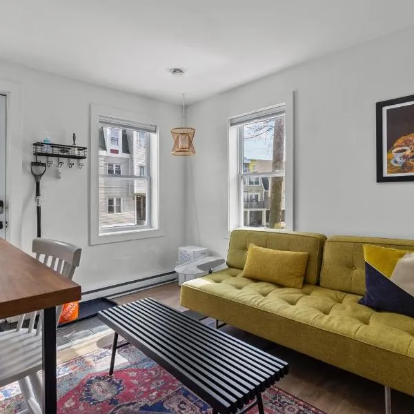 Queens Suite 1bdrm, hotel in St. John's