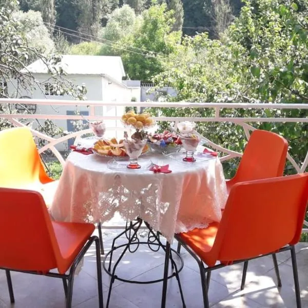 Green Garden B&B, hotel v destinaci Dilidžan