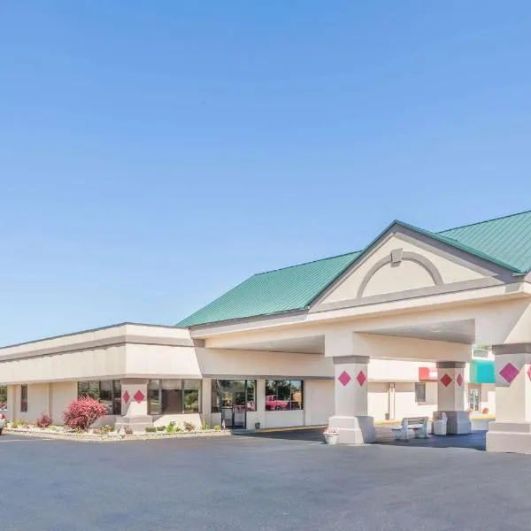 Ramada by Wyndham Grayling Hotel & Conference Center, hotel v destinaci Grayling