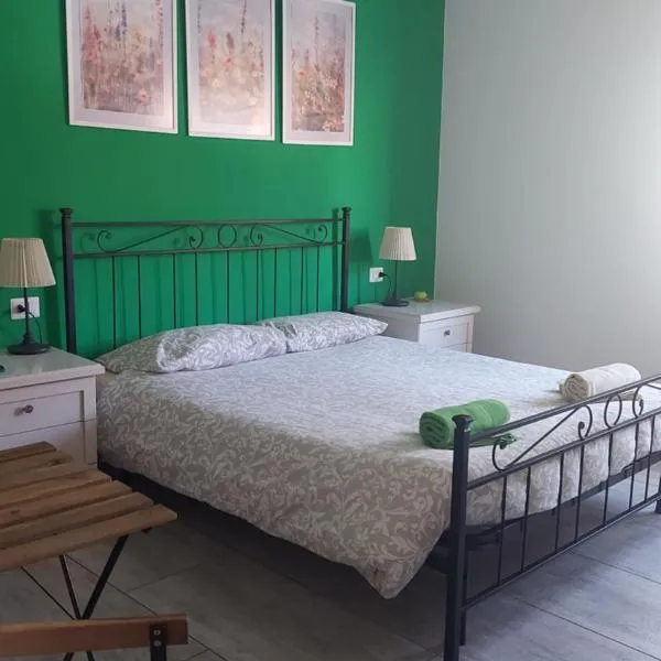 Rooms & Breakfast - La Tana del Luppolo, hotel em Valmadrera