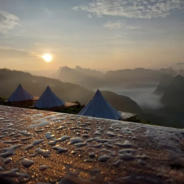 Sunrise Camping Ha Giang Lung Cu, hotel en Ha Giang